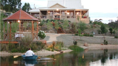 Blue Cliffs Retreat - Melbourne Tourism 0