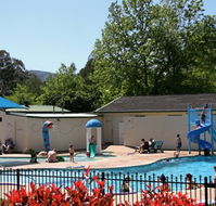 Porepunkah Pines Holiday Park - Melbourne Tourism