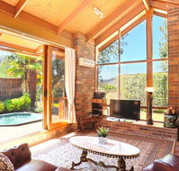 Langbrook Estate Cottages - Melbourne Tourism