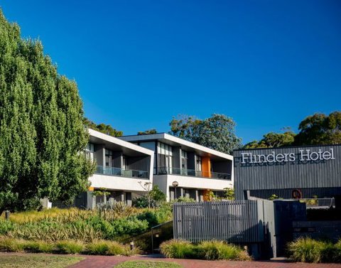 Flinders Hotel - Melbourne Tourism 0