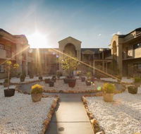 Parklands Hotel and Apartments - Melbourne Tourism