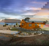 Majestic View Cottages - Melbourne Tourism