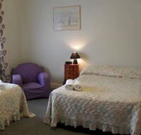 Aaron Cottage - Melbourne Tourism