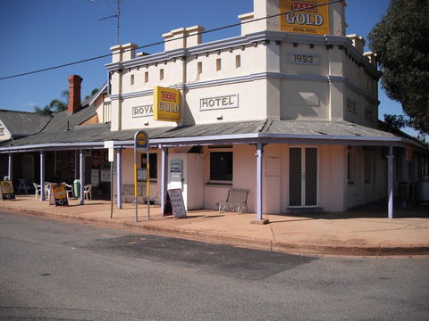 Royal Hotel Grong Grong - Melbourne Tourism 0