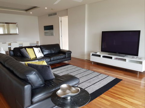 Newcastle Terraces And Apartments - Harbourside Apartment - Melbourne Tourism 19