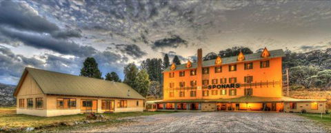 Sponars Chalet - Melbourne Tourism 1