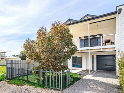 Century 21 SouthCoast: Bayside - Melbourne Tourism 1