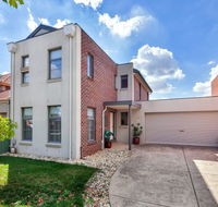 Phoenix House - Ballarat Townhouses - Melbourne Tourism