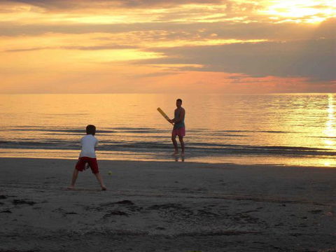 Semaphore Beach Holiday Let - Melbourne Tourism 0