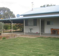 Gilgens Country River Retreat - Melbourne Tourism