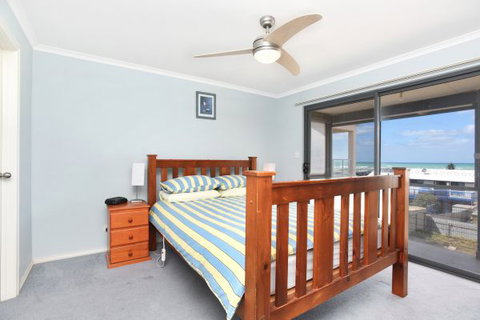 Ambergris - Melbourne Tourism 5