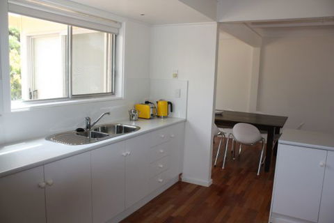 LJ Hooker Goolwa Holiday Rentals - 42 Underwood Avenue, Goolwa Beach - Melbourne Tourism 13