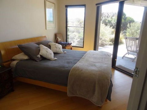 Moorhen Cove - Melbourne Tourism 2