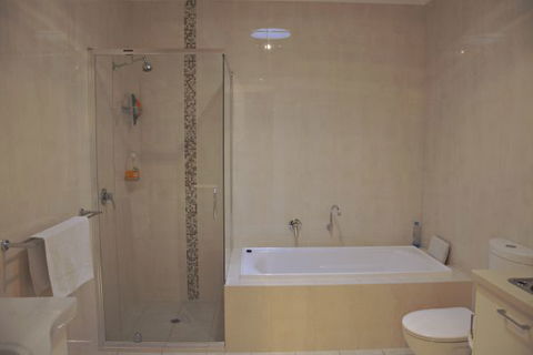 Port Lincoln City Apartment - Melbourne Tourism 8