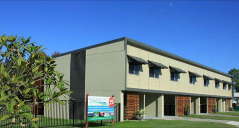 Maclean Stays - Melbourne Tourism 0