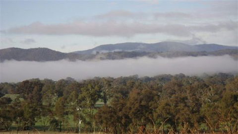 Warrenmang Vineyard & Resort - Melbourne Tourism 4