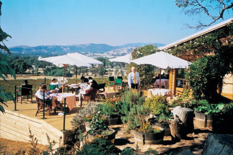 Warrenmang Vineyard & Resort - Melbourne Tourism 9