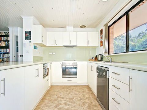 Century 21 SouthCoast: Burrangarra - Melbourne Tourism 1