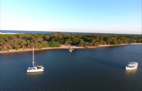 Dux Anchorage South Stradbroke Island - Melbourne Tourism 0