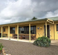 Emu Bay Holiday Homes - Melbourne Tourism