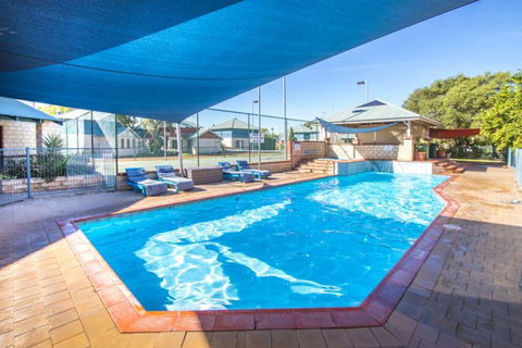 Amalfi Resort - Melbourne Tourism 0