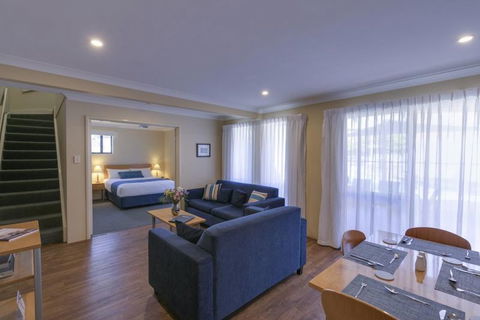 Amalfi Resort - Melbourne Tourism 12