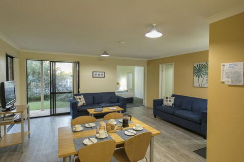 Amalfi Resort - Melbourne Tourism 8