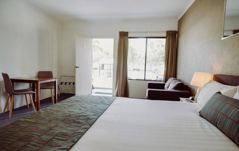 Artesian Spa Motel - Melbourne Tourism 5
