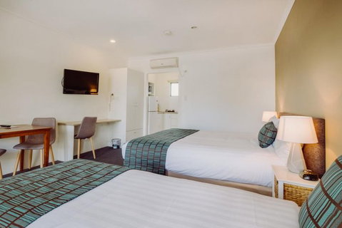 Artesian Spa Motel - Melbourne Tourism 7