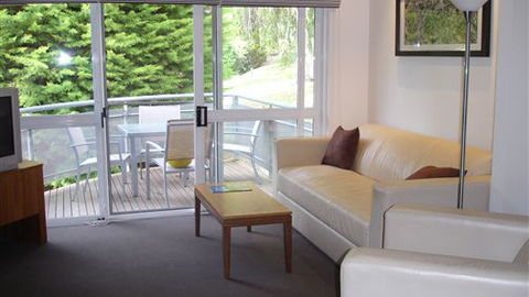 Kunala Chalet - Pinnacle Valley Resort - Melbourne Tourism 0