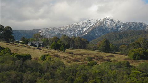 Kunala Chalet - Pinnacle Valley Resort - Melbourne Tourism 7