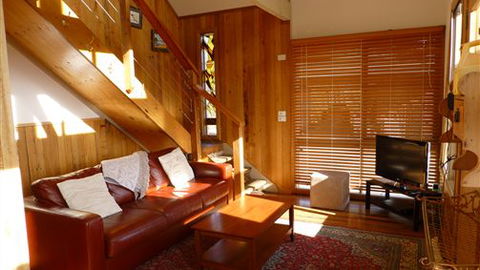 Karoonda Olive Grove Retreat At Mt Buffalo Olives - Melbourne Tourism 1