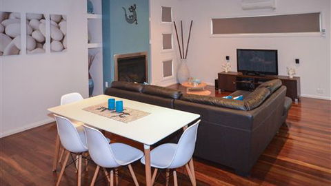 Blue Ridge Retreat - Melbourne Tourism 0