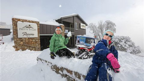 Pretty Valley Alpine Lodge - Melbourne Tourism 6