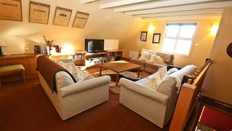 Red Onion Ski Chalet - Melbourne Tourism 1