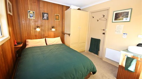 Red Onion Ski Chalet - Melbourne Tourism 5
