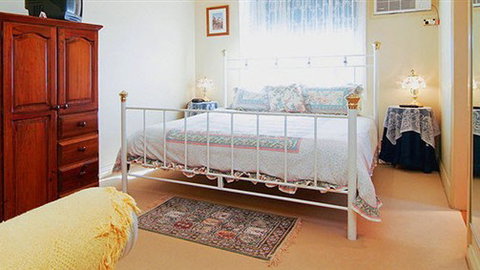 Melba Lodge - Melbourne Tourism 0