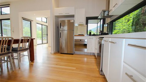 The BASE Luxury Villas - Melbourne Tourism 1