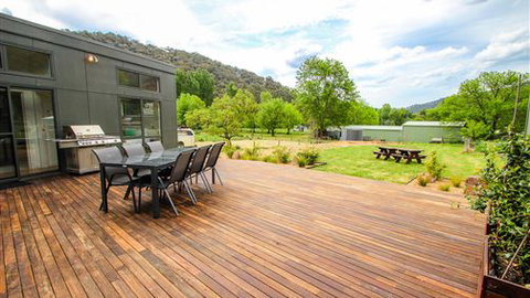 The BASE Luxury Villas - Melbourne Tourism 4