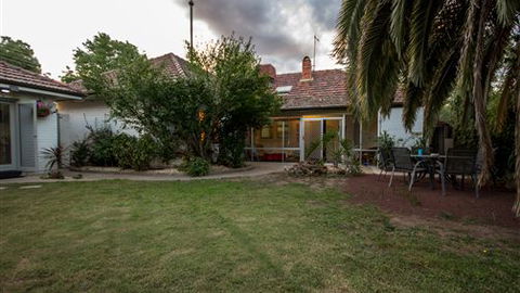 Benson House And Benson Lodge - Melbourne Tourism 7