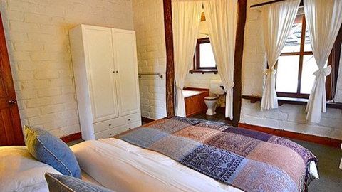 Feathertop Retreat - Melbourne Tourism 5