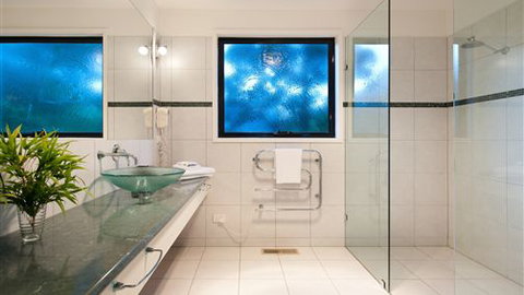 Springs Spa Villa - Melbourne Tourism 2