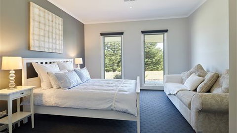 Neerim Chateau - Melbourne Tourism 1