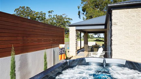 Neerim Chateau - Melbourne Tourism 3