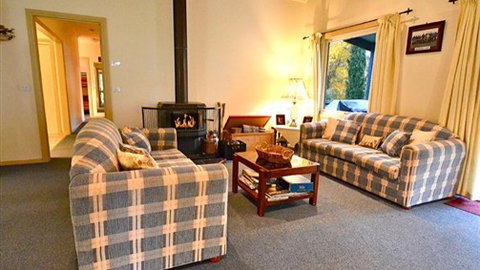 Camellia Lodge - Melbourne Tourism 3