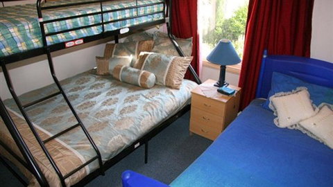 Camellia Lodge - Melbourne Tourism 7