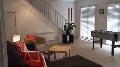 Acacia Villa - Melbourne Tourism 6