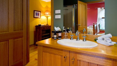 Abbott's Rest - Hepburn Springs - Melbourne Tourism 2