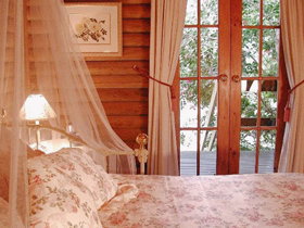 Aldgate Lodge Bed & Breakfast - Melbourne Tourism 0
