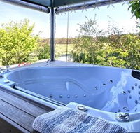 Away to Relax Massage Getaways at Welcome Springs BB Retreat - Melbourne Tourism